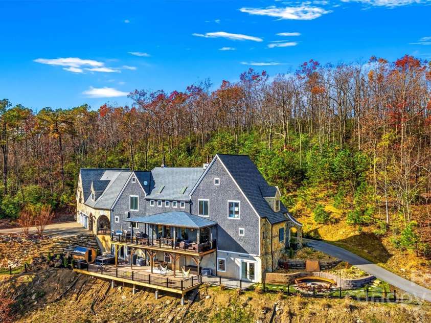 92 Bird Creek Estates Road, Black Mountain, NC 28711.  MLS# CAR4230693, YatesRealty ID 4126. 