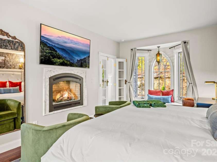 92 Bird Creek Estates Road, Black Mountain, NC 28711.  MLS# CAR4230693, YatesRealty ID 4126. 