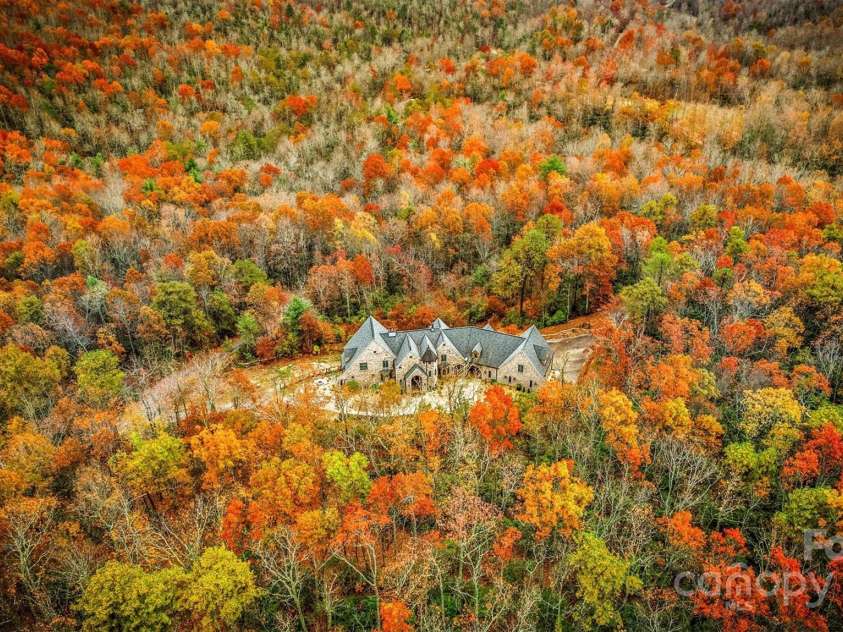 92 Bird Creek Estates Road, Black Mountain, NC 28711.  MLS# CAR4230693, YatesRealty ID 4126. 