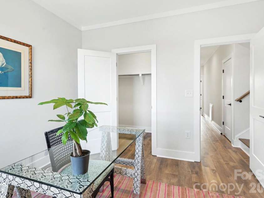 1302 10th Street, Charlotte, NC 28204.  MLS# CAR4362381, YatesRealty ID 41262. 