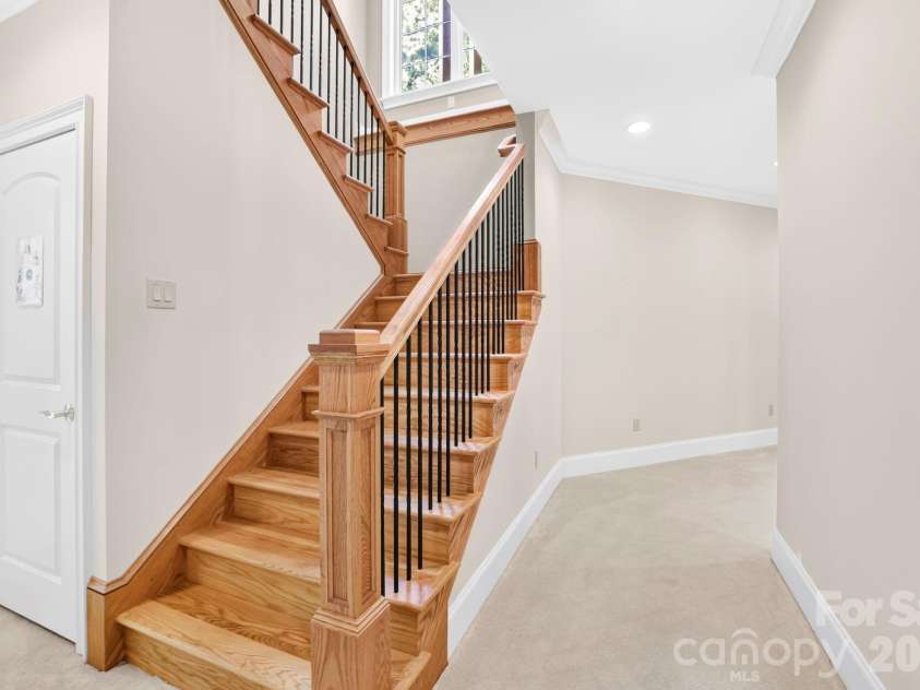168 Chattooga Run, Hendersonville, NC 28739.  MLS# CAR4405423, YatesRealty ID 41263. 