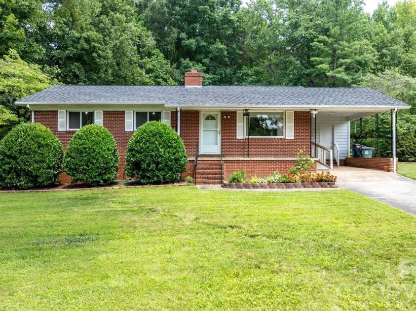 704 4th Street, Conover, NC 28613.  MLS# CAR4403036, YatesRealty ID 41265. 