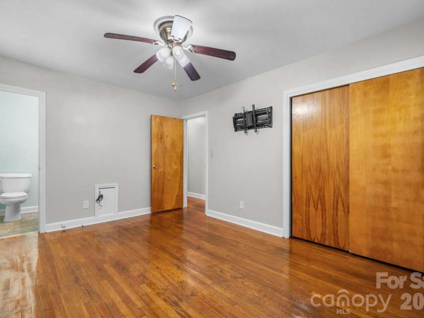 704 4th Street, Conover, NC 28613.  MLS# CAR4403036, YatesRealty ID 41265. 