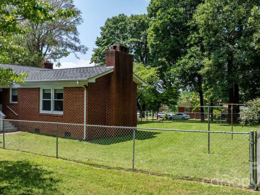 704 4th Street, Conover, NC 28613.  MLS# CAR4403036, YatesRealty ID 41265. 