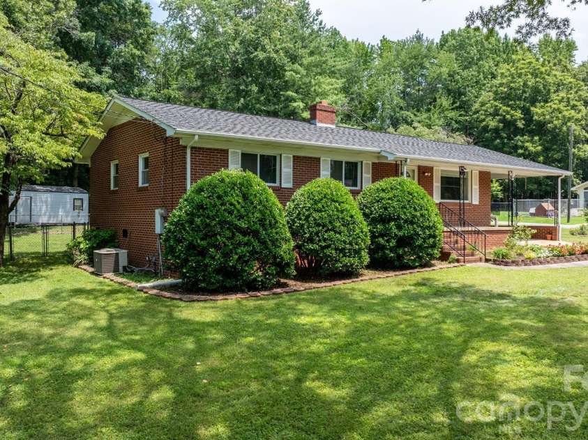 704 4th Street, Conover, NC 28613.  MLS# CAR4403036, YatesRealty ID 41265. 
