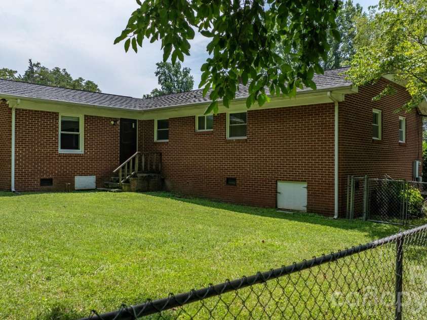 704 4th Street, Conover, NC 28613.  MLS# CAR4403036, YatesRealty ID 41265. 