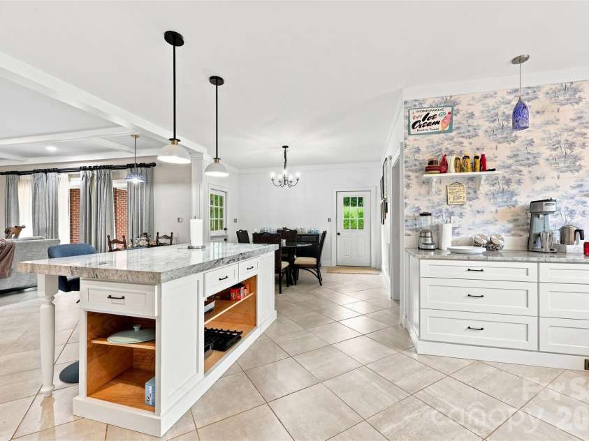 3242 Cornwell Drive, Morganton, NC 28655.  MLS# CAR4408595, YatesRealty ID 41266. 