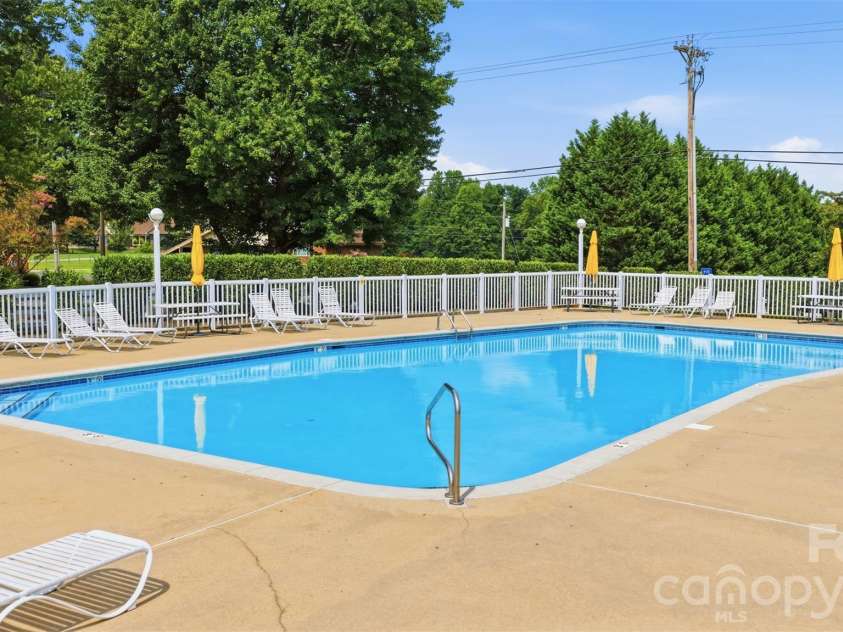 3242 Cornwell Drive, Morganton, NC 28655.  MLS# CAR4408595, YatesRealty ID 41266. 