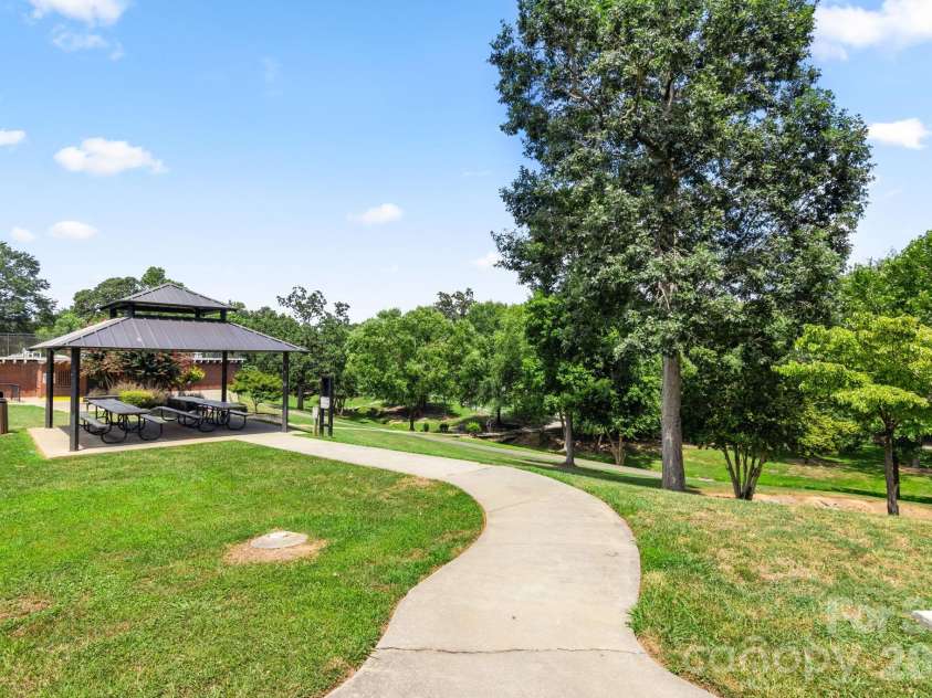 623 4th Avenue, Gastonia, NC 28054.  MLS# CAR4404617, YatesRealty ID 41268. 