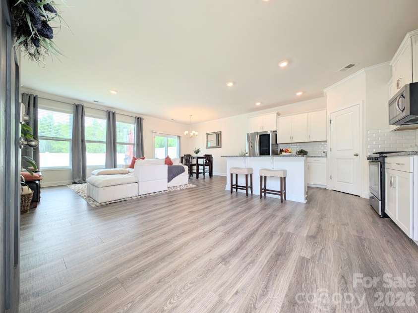 644 Altamonte Drive, Clover, SC 29710.  MLS# CAR4406415, YatesRealty ID 41269. 