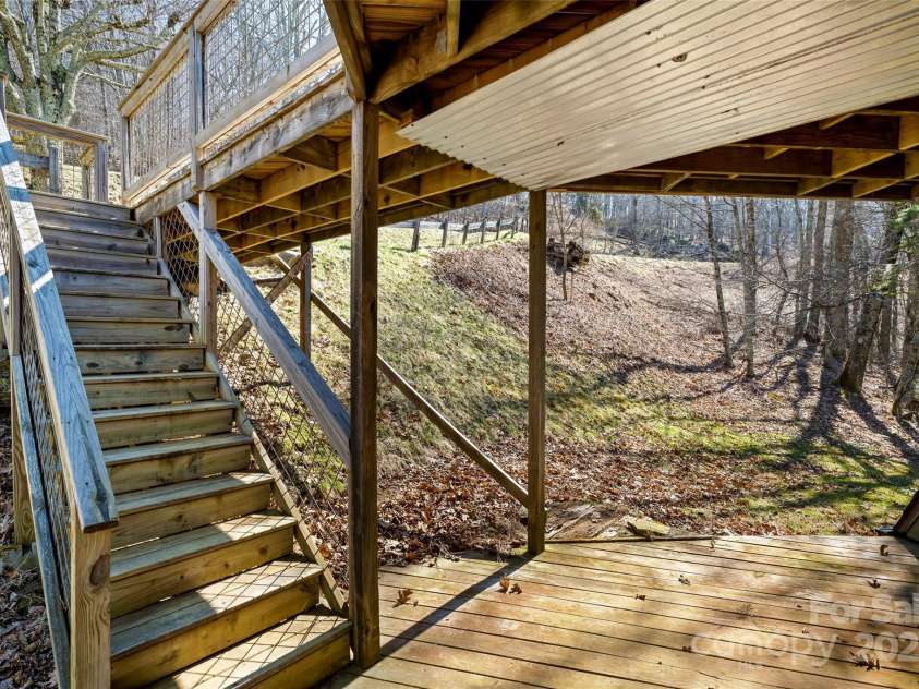 585 Granny Lewis Lane, Mars Hill, NC 28754.  MLS# CAR4241096, YatesRealty ID 4127. 