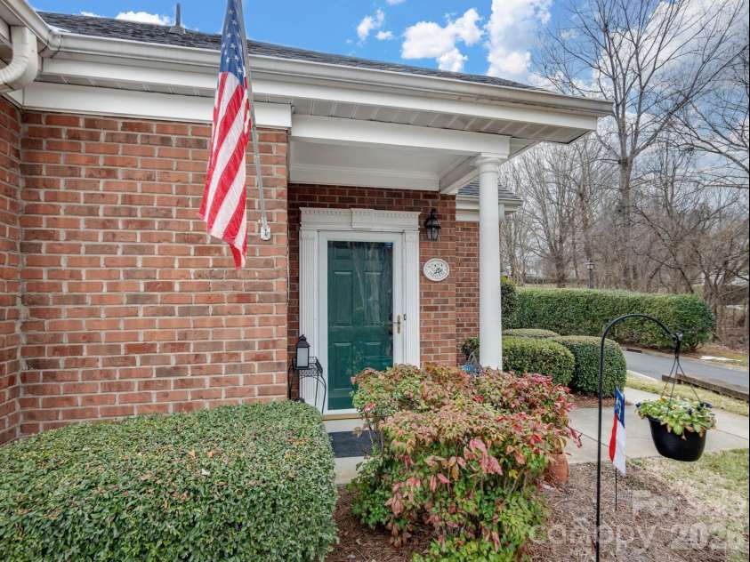 8515 Kilty Court, Charlotte, NC 28269.  MLS# CAR4337708, YatesRealty ID 4127. 