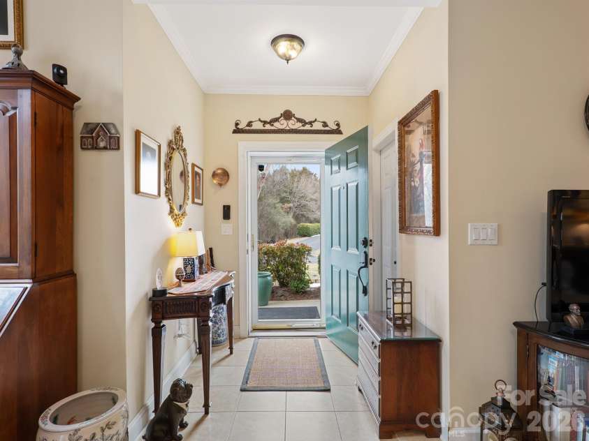 8515 Kilty Court, Charlotte, NC 28269.  MLS# CAR4337708, YatesRealty ID 4127. 