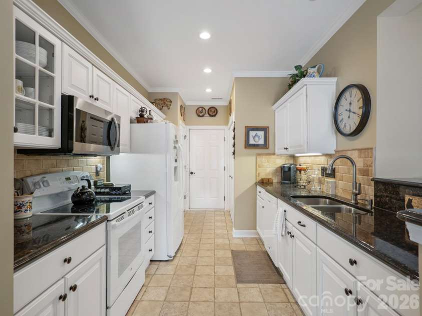 8515 Kilty Court, Charlotte, NC 28269.  MLS# CAR4337708, YatesRealty ID 4127. 