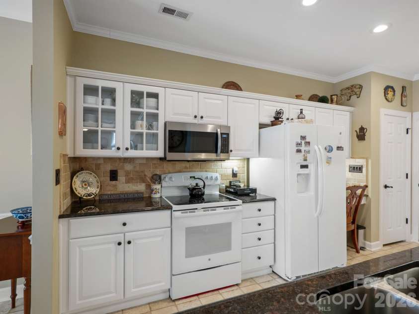 8515 Kilty Court, Charlotte, NC 28269.  MLS# CAR4337708, YatesRealty ID 4127. 