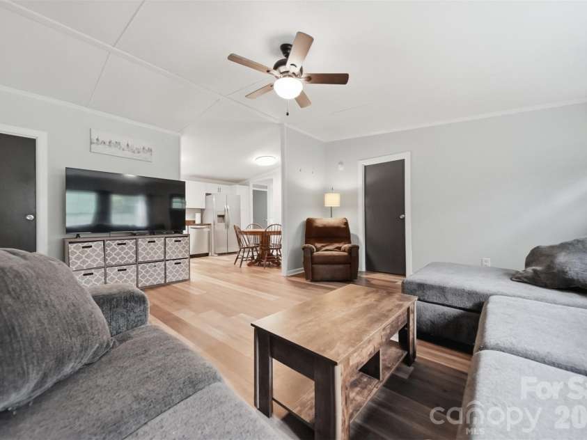 2932 Loop Road, Lincolnton, NC 28092.  MLS# CAR4407689, YatesRealty ID 41270. 