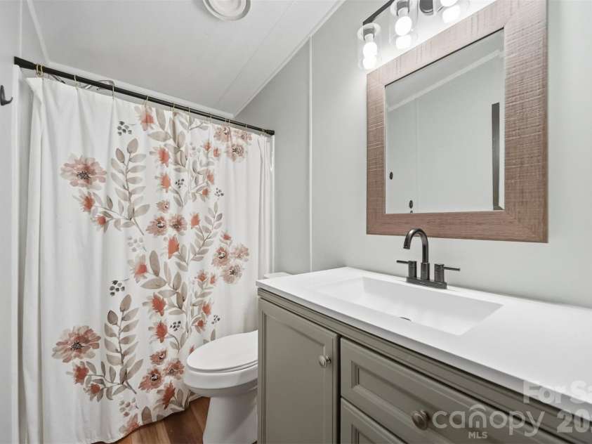 2932 Loop Road, Lincolnton, NC 28092.  MLS# CAR4407689, YatesRealty ID 41270. 