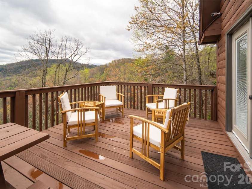 6006 Waterfalls Road, Lenoir, NC 28645.  MLS# CAR4403385, YatesRealty ID 41272. 