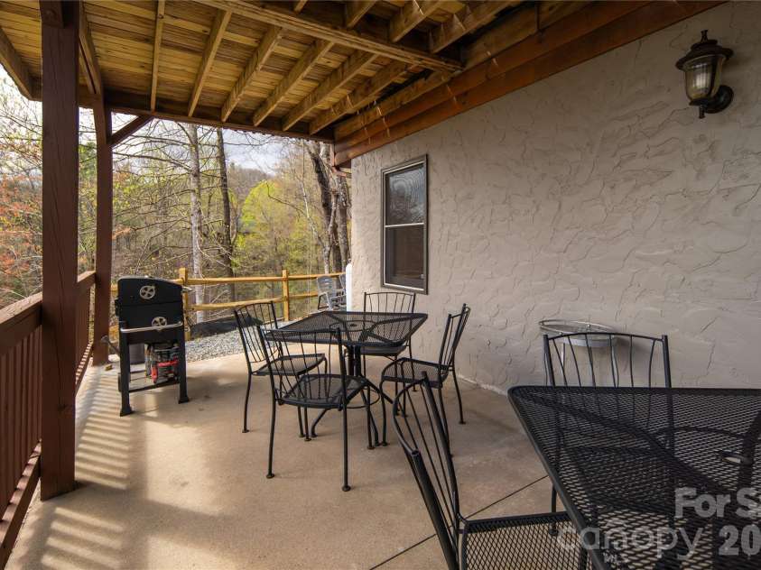 6006 Waterfalls Road, Lenoir, NC 28645.  MLS# CAR4403385, YatesRealty ID 41272. 