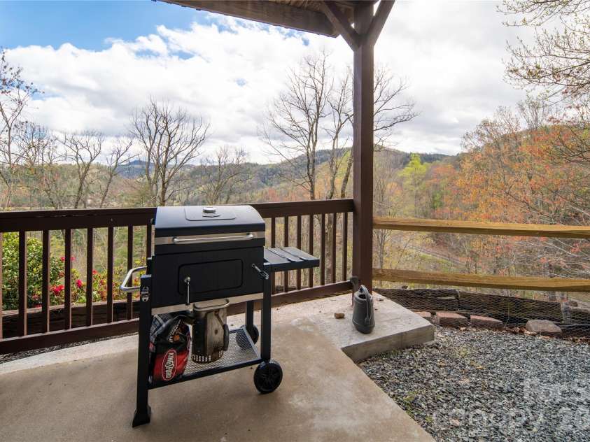 6006 Waterfalls Road, Lenoir, NC 28645.  MLS# CAR4403385, YatesRealty ID 41272. 