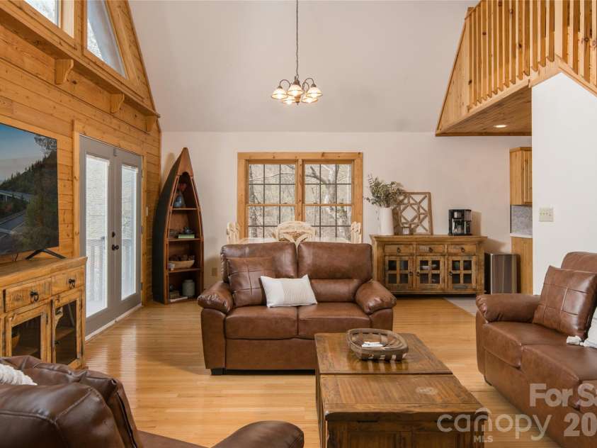 6006 Waterfalls Road, Lenoir, NC 28645.  MLS# CAR4403385, YatesRealty ID 41272. 