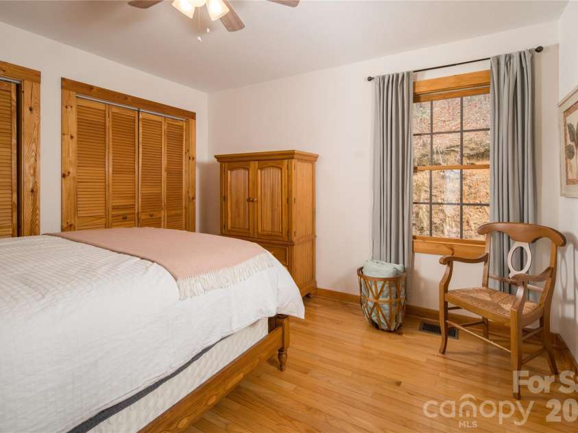 6006 Waterfalls Road, Lenoir, NC 28645.  MLS# CAR4403385, YatesRealty ID 41272. 
