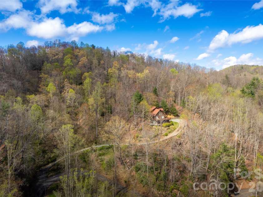 6006 Waterfalls Road, Lenoir, NC 28645.  MLS# CAR4403385, YatesRealty ID 41272. 