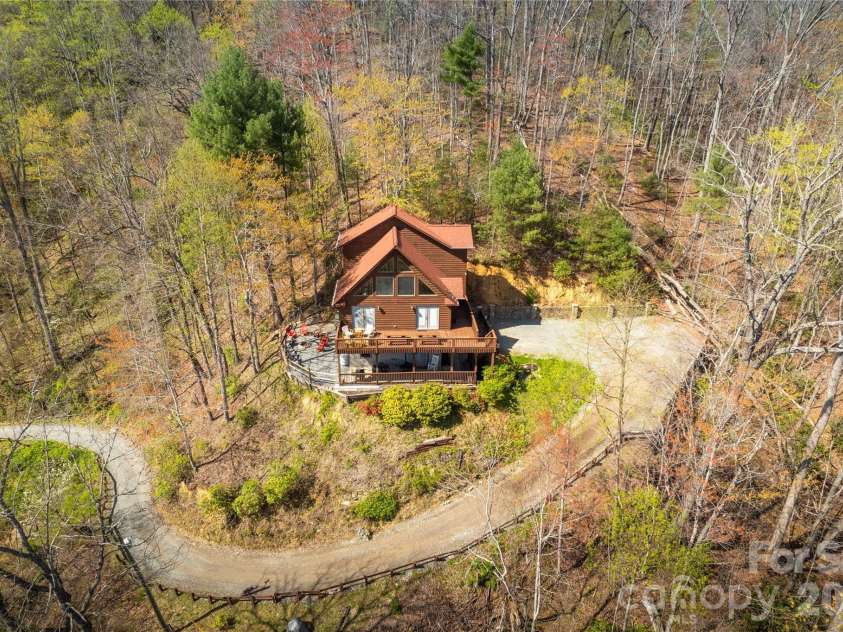 6006 Waterfalls Road, Lenoir, NC 28645.  MLS# CAR4403385, YatesRealty ID 41272. 