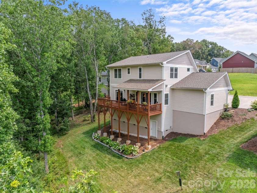 89 Greenwood Fields Drive, Asheville, NC 28804.  MLS# CAR4409418, YatesRealty ID 41274. 