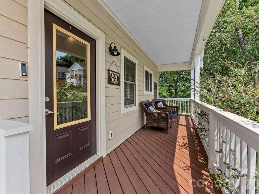 89 Greenwood Fields Drive, Asheville, NC 28804.  MLS# CAR4409418, YatesRealty ID 41274. 