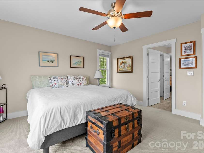 89 Greenwood Fields Drive, Asheville, NC 28804.  MLS# CAR4409418, YatesRealty ID 41274. 