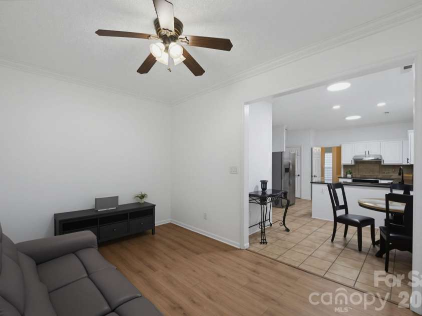 6813 Neuhoff Lane, Charlotte, NC 28269.  MLS# CAR4400846, YatesRealty ID 41276. 