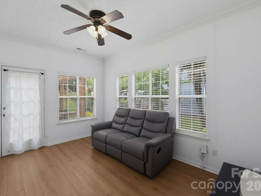6813 Neuhoff Lane, Charlotte, NC 28269.  MLS# CAR4400846, YatesRealty ID 41276. 