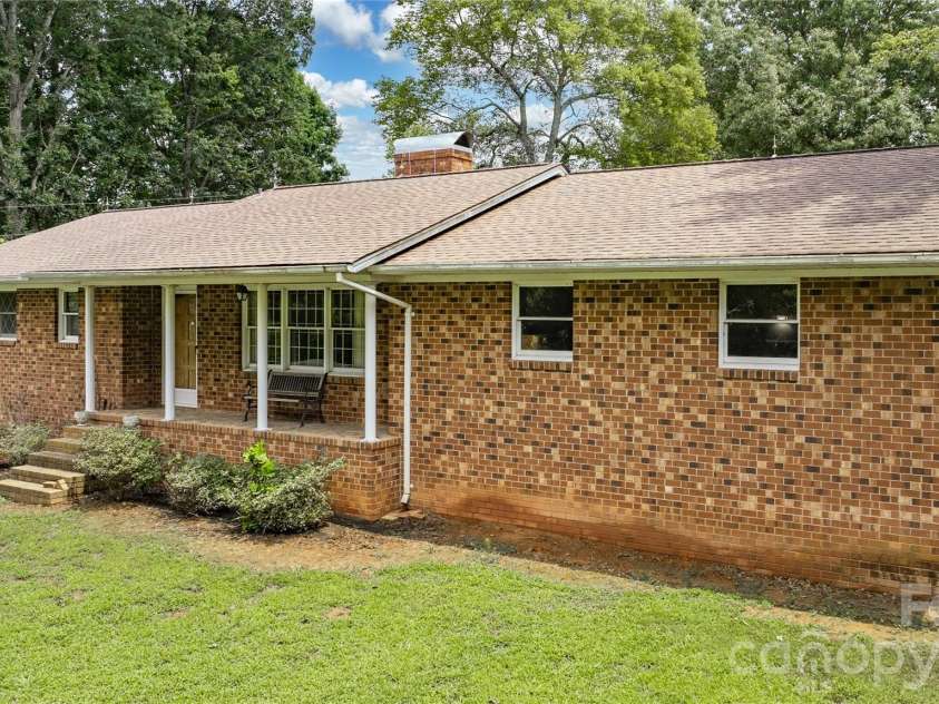 4988 Amick Lane, Liberty, NC 27298.  MLS# CAR4408844, YatesRealty ID 41277. 4988 Amick