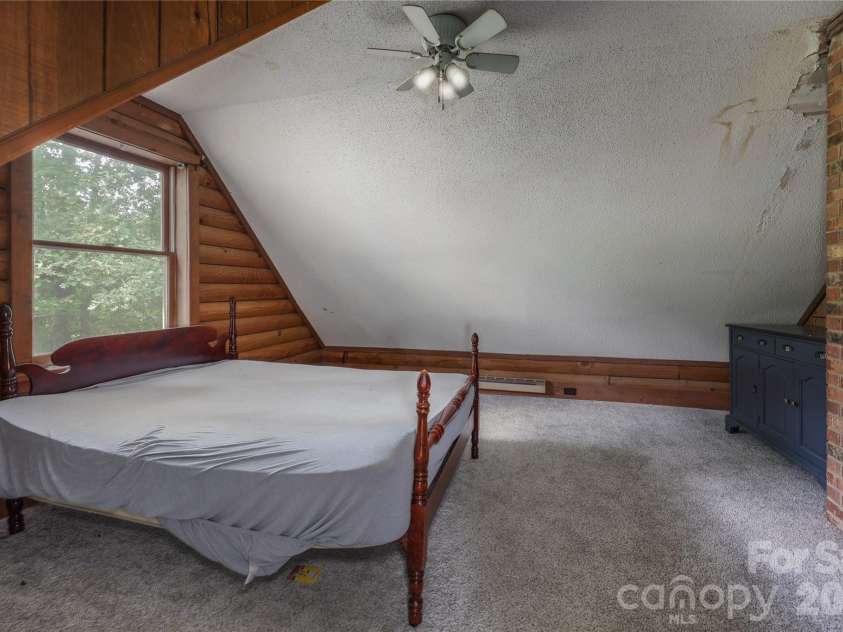 4988 Amick Lane, Liberty, NC 27298.  MLS# CAR4408844, YatesRealty ID 41277. 4995 Amick bedroom