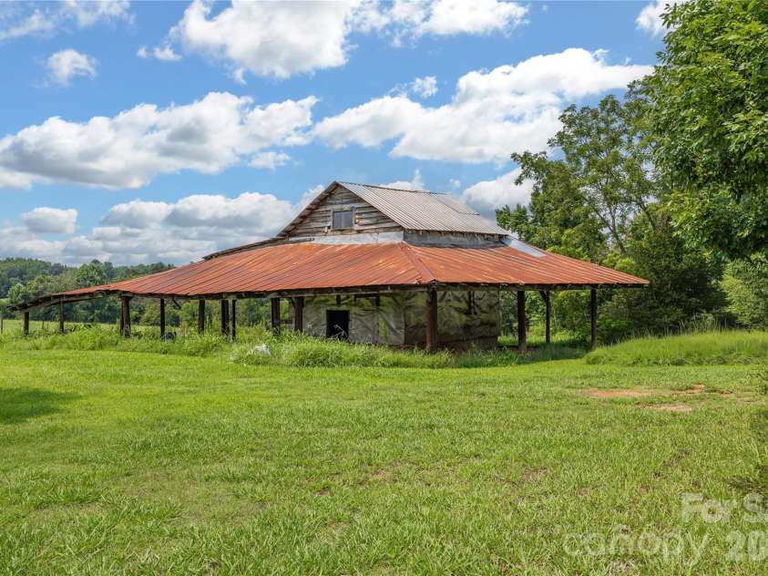 4988 Amick Lane, Liberty, NC 27298.  MLS# CAR4408844, YatesRealty ID 41277. Storage