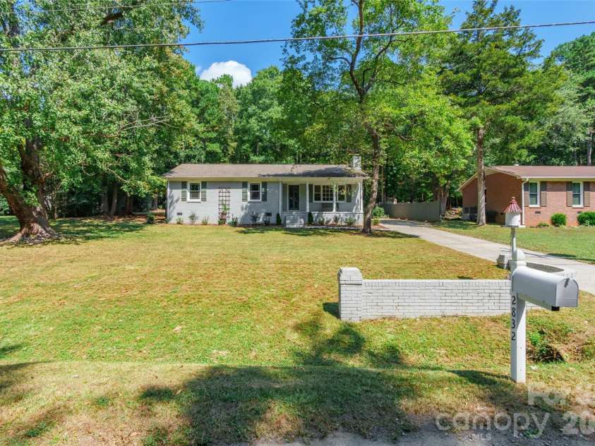 2832 Forest Hills Circle, Rock Hill, SC 29732.  MLS# CAR4408294, YatesRealty ID 41278. 