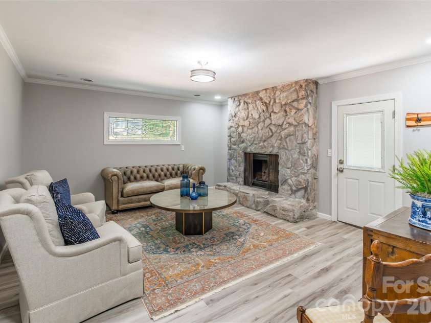 2832 Forest Hills Circle, Rock Hill, SC 29732.  MLS# CAR4408294, YatesRealty ID 41278. 