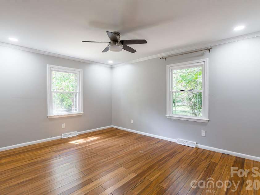 2832 Forest Hills Circle, Rock Hill, SC 29732.  MLS# CAR4408294, YatesRealty ID 41278. 