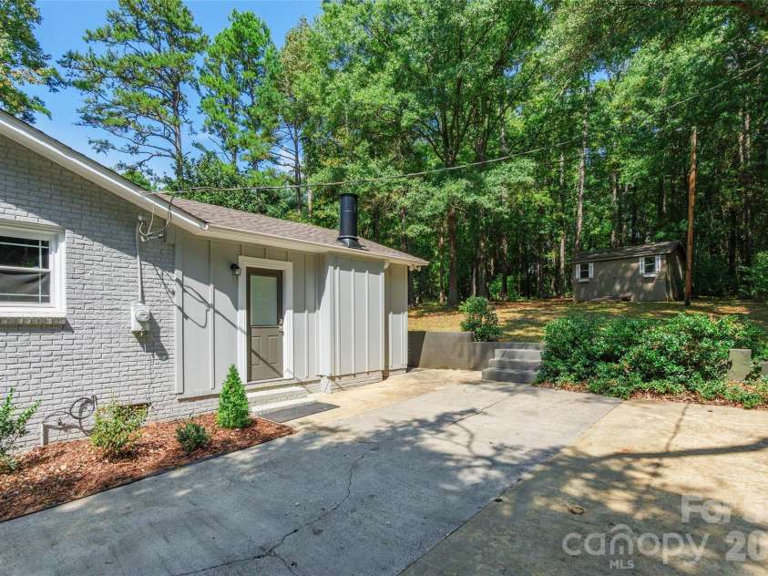 2832 Forest Hills Circle, Rock Hill, SC 29732.  MLS# CAR4408294, YatesRealty ID 41278. 