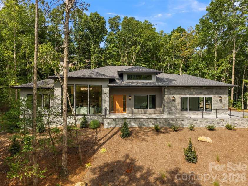 645 Walnut Valley Parkway, Arden, NC 28704.  MLS# CAR4407556, YatesRealty ID 41280. 