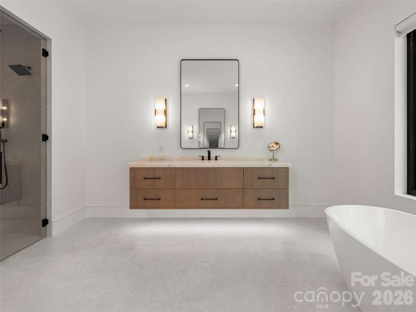 645 Walnut Valley Parkway, Arden, NC 28704.  MLS# CAR4407556, YatesRealty ID 41280. 