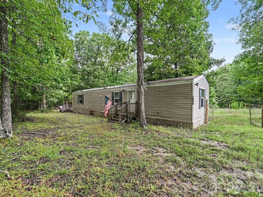 1846 Apple Blossom Road, York, SC 29745.  MLS# CAR4409943, YatesRealty ID 41281. 