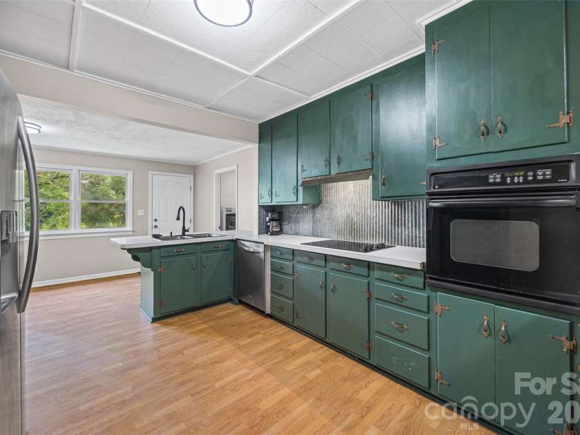 194 Old Limestone Road, York, SC 29745.  MLS# CAR4406362, YatesRealty ID 41282. 