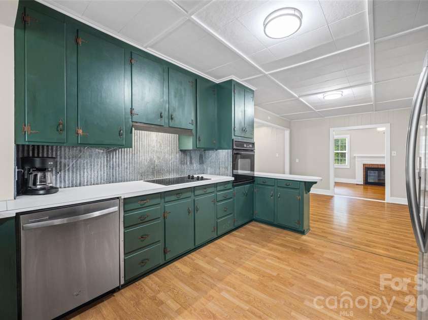 194 Old Limestone Road, York, SC 29745.  MLS# CAR4406362, YatesRealty ID 41282. 