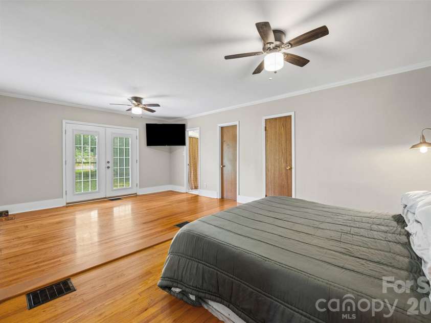 194 Old Limestone Road, York, SC 29745.  MLS# CAR4406362, YatesRealty ID 41282. 