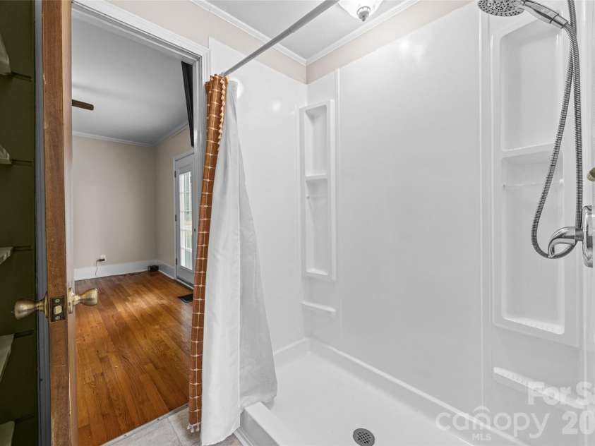 194 Old Limestone Road, York, SC 29745.  MLS# CAR4406362, YatesRealty ID 41282. 