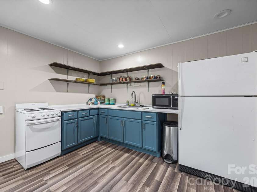 194 Old Limestone Road, York, SC 29745.  MLS# CAR4406362, YatesRealty ID 41282. 