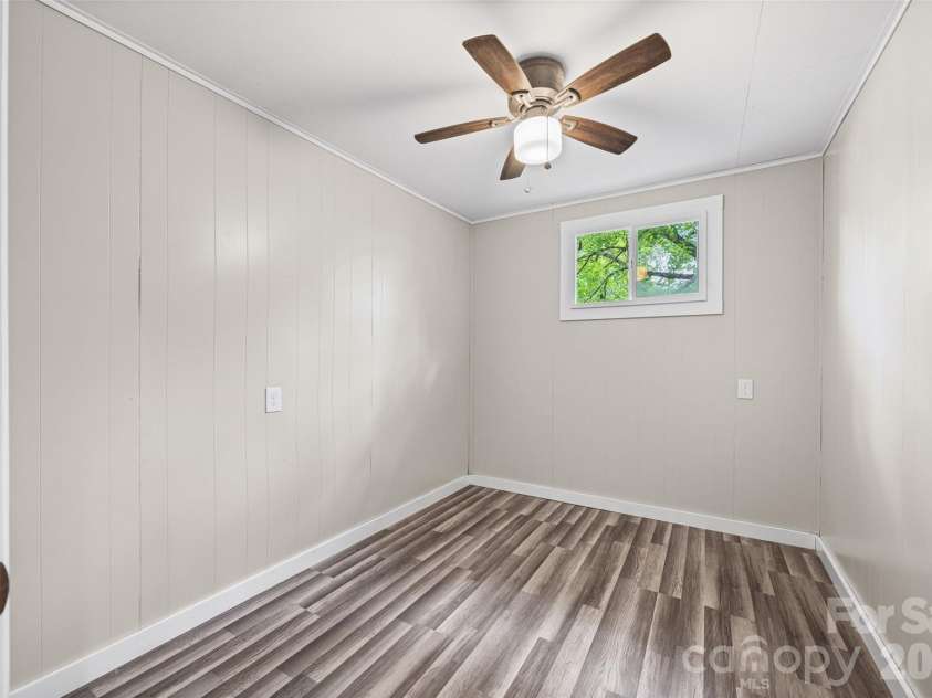 194 Old Limestone Road, York, SC 29745.  MLS# CAR4406362, YatesRealty ID 41282. 