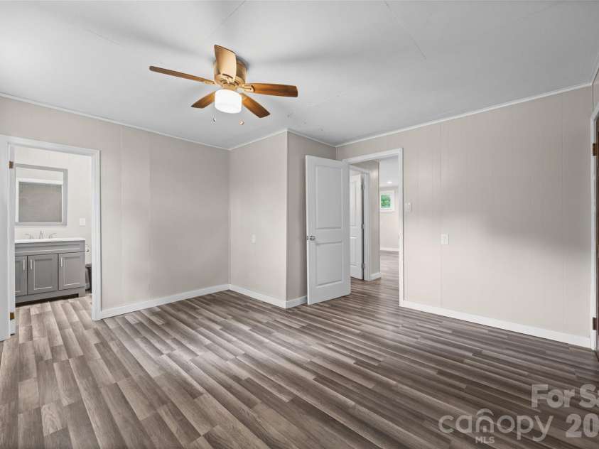 194 Old Limestone Road, York, SC 29745.  MLS# CAR4406362, YatesRealty ID 41282. 